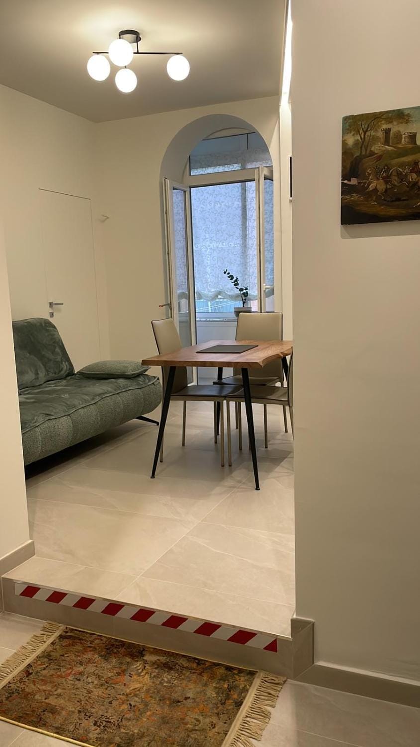 Centro & Mare III Apartment in Savona
