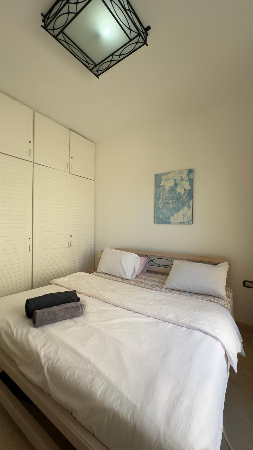 Bed, Photo of the whole room, Bedroom, towels, wardrobe