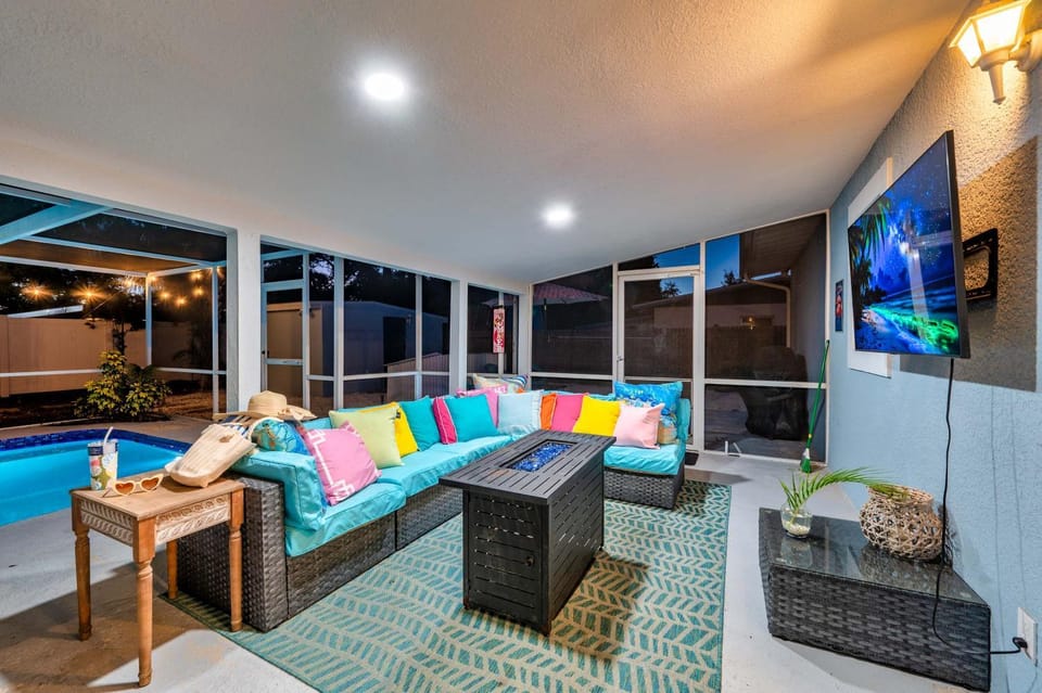 Private 3BR Pool Retreat Near Anna Maria Island House in Bradenton