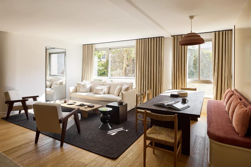 Living room, Seating area, Dining area