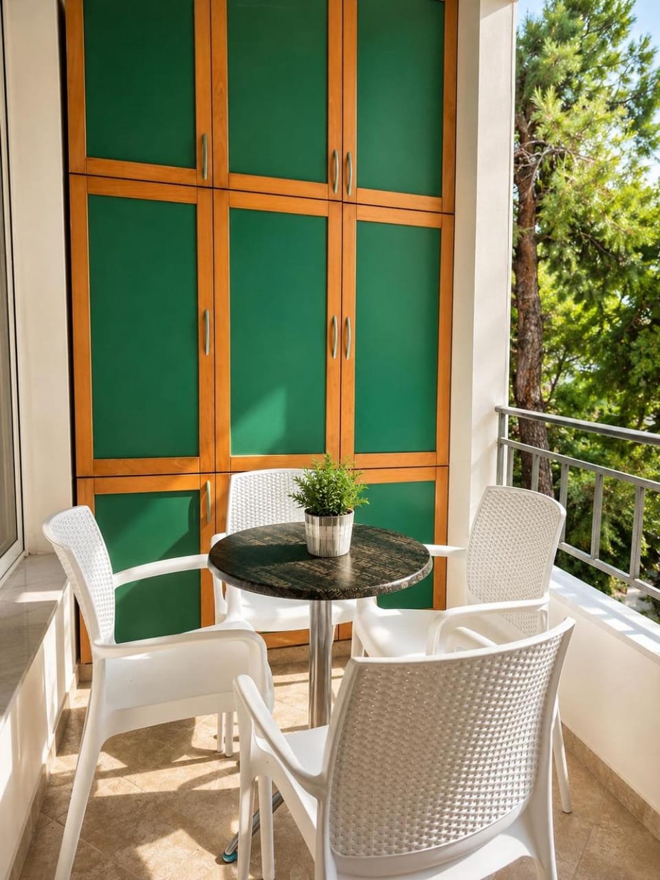 Balcony/Terrace, Garden view