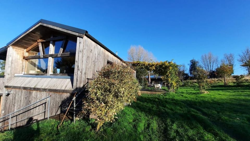 Beautiful wooden house with sauna 2 hours from Paris House in Normandy