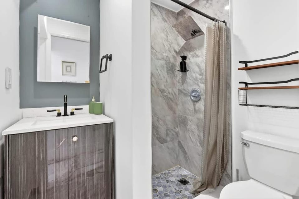 Cozy Studio with Parking Near Miami Airport Inn in Miami Springs