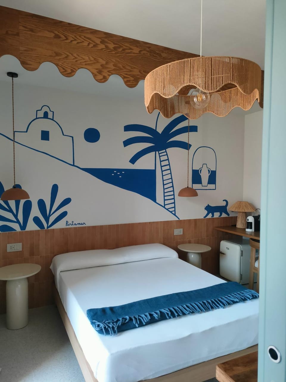 Bed, Photo of the whole room, Bedroom, furniture