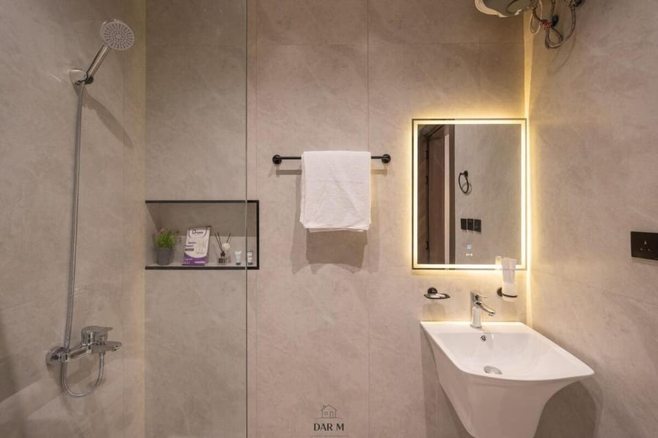 Luxury Studio Near King Abdulaziz Airport Dar M Apartment in Jeddah