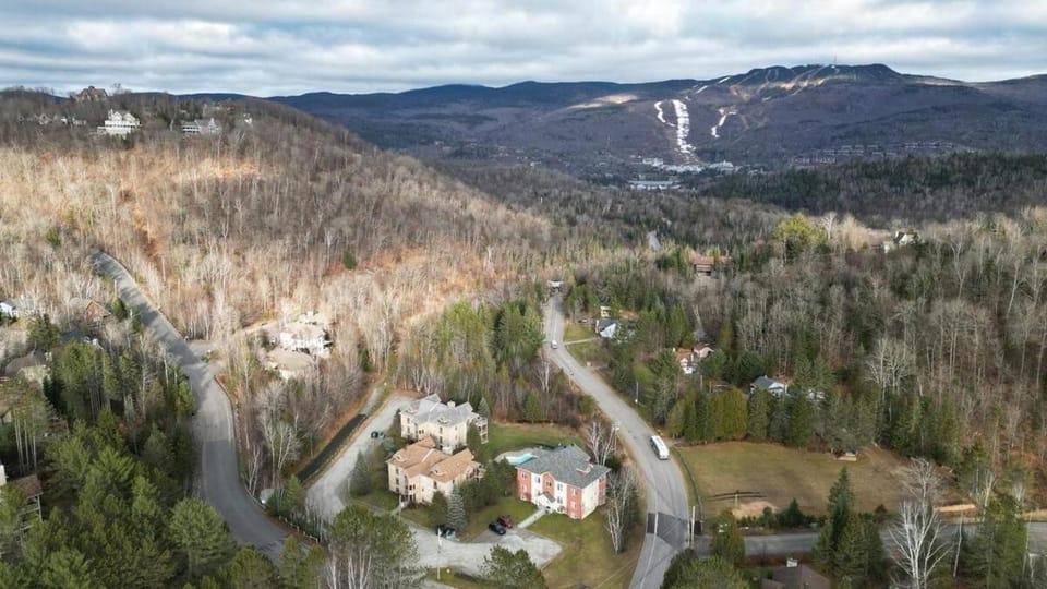 Old Village Retreat - Mont-Tremblant Apartment in Mont-Tremblant