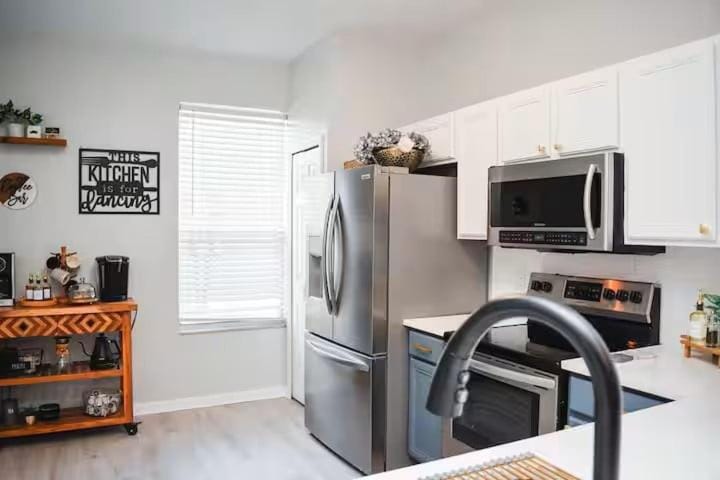 Kitchen or kitchenette, oven, stove, kitchen