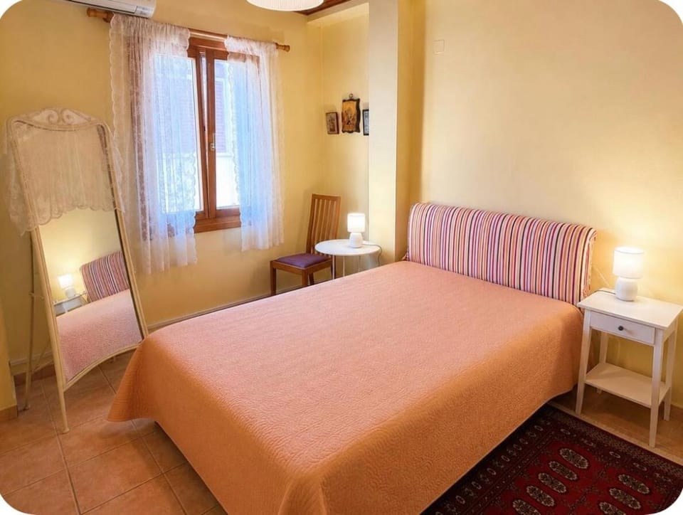 Like a local in Chios Castle Apartment in Decentralized Administration of the Aegean