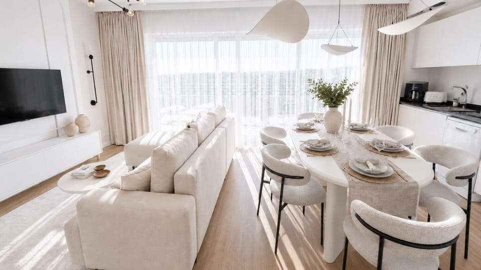 TV and multimedia, Kitchen or kitchenette, Living room, Seating area, Dining area, Evening entertainment