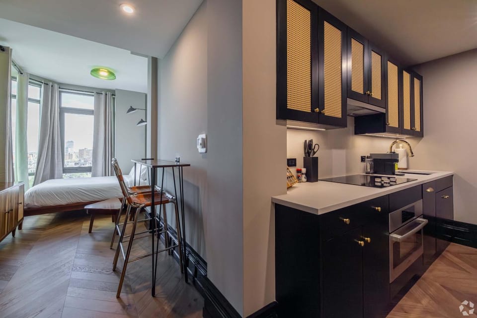 Freeman 1203 by Rove Travel - Studio with Shared Amenities House in East Village