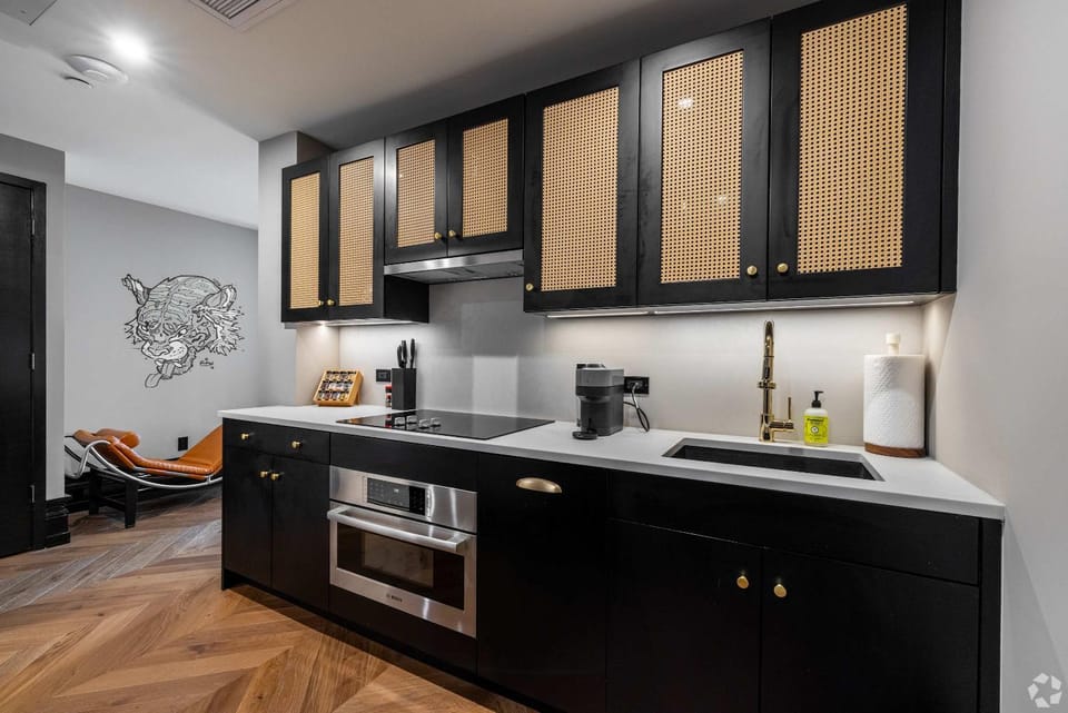 Freeman 1203 by Rove Travel - Studio with Shared Amenities House in East Village