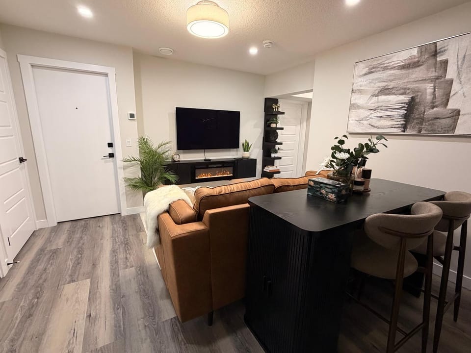 Eden Secret YYC Apartment in Calgary