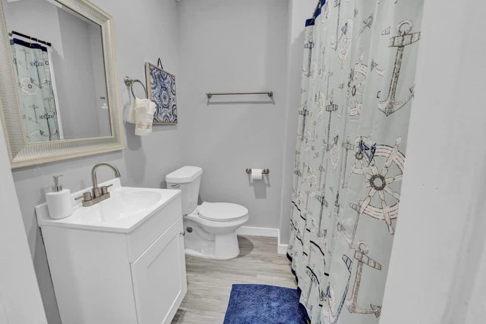 Seaside Escape 6 - Chic Studio near Coast & Dining Apartment in Fort Walton Beach