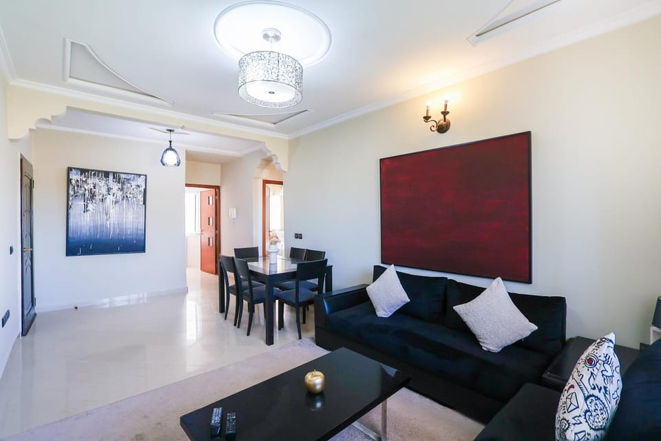Résidence Élégante avec Piscine et 3 Chambre Apartment in Tangier