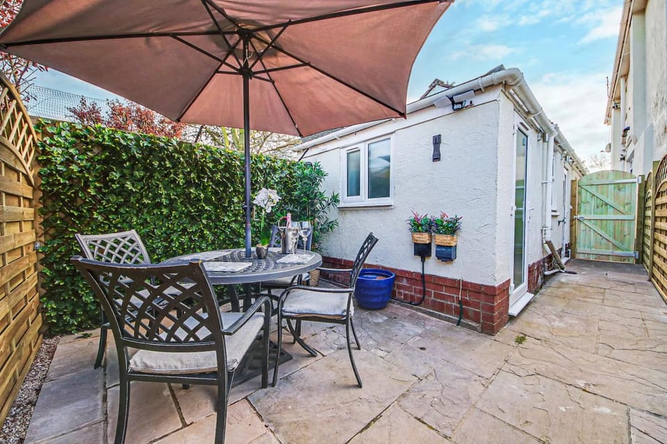 The Retreat at Clovelly Apartment in Southport