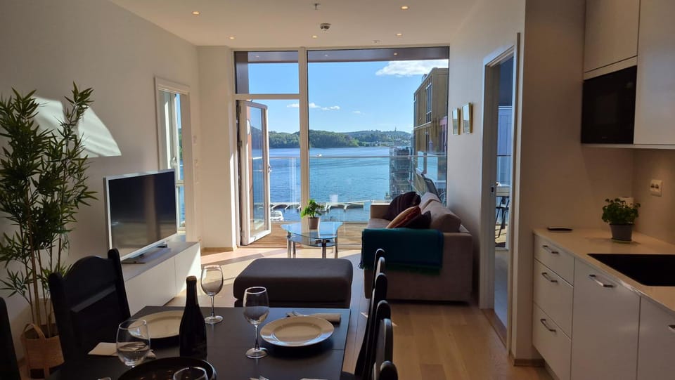 Living room, Seating area, Dining area, Sea view
