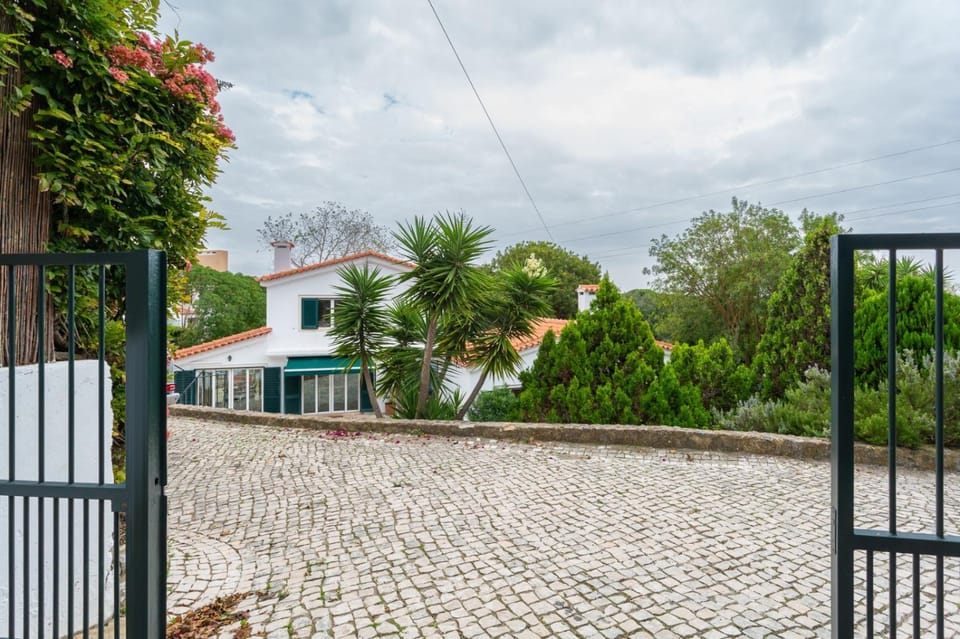 Charming House in Cascais Villa in Estoril
