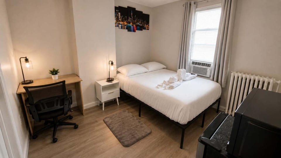 Private Room w Ensuite Bath NYC Access Apartment in Secaucus