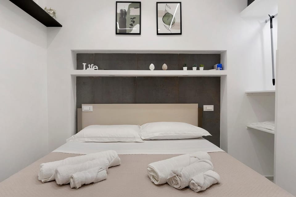 Living room, Bedroom