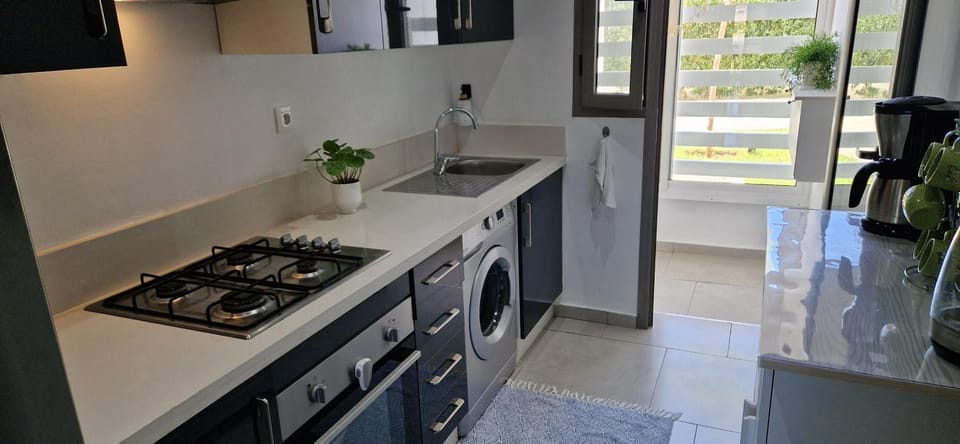 Appartement élégant avec jardin et accès direct à la piscine Cabo Huerto del Rio Apartment in Tangier-Tétouan-Al Hoceima