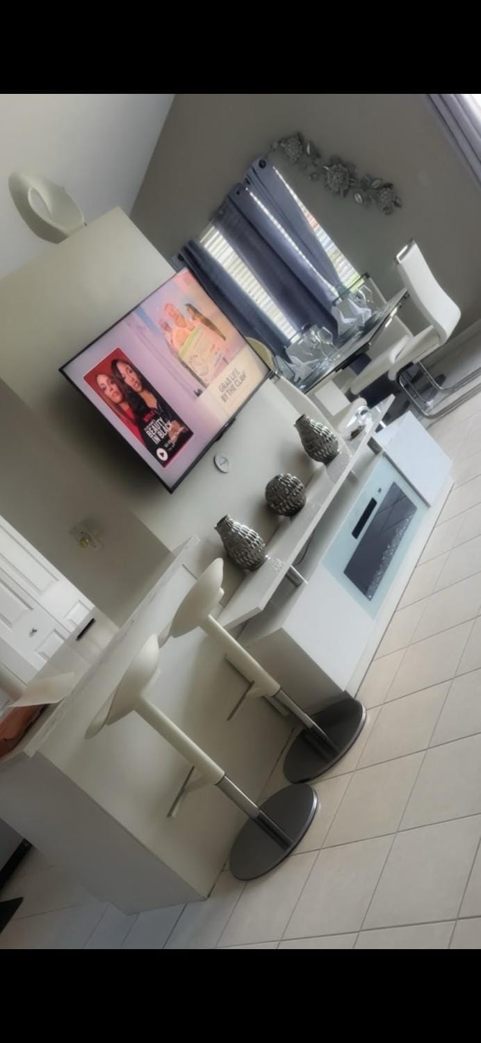 Be at home away from home Bed and Breakfast in Royal Palm Beach