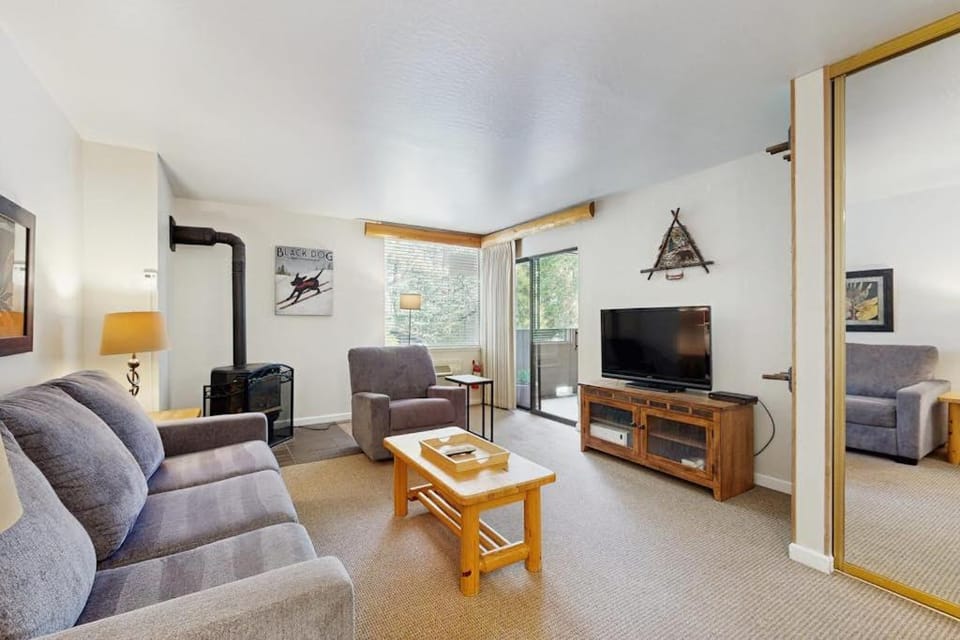 Magical Lake Tahoe living with amazing amenities House in South Lake Tahoe