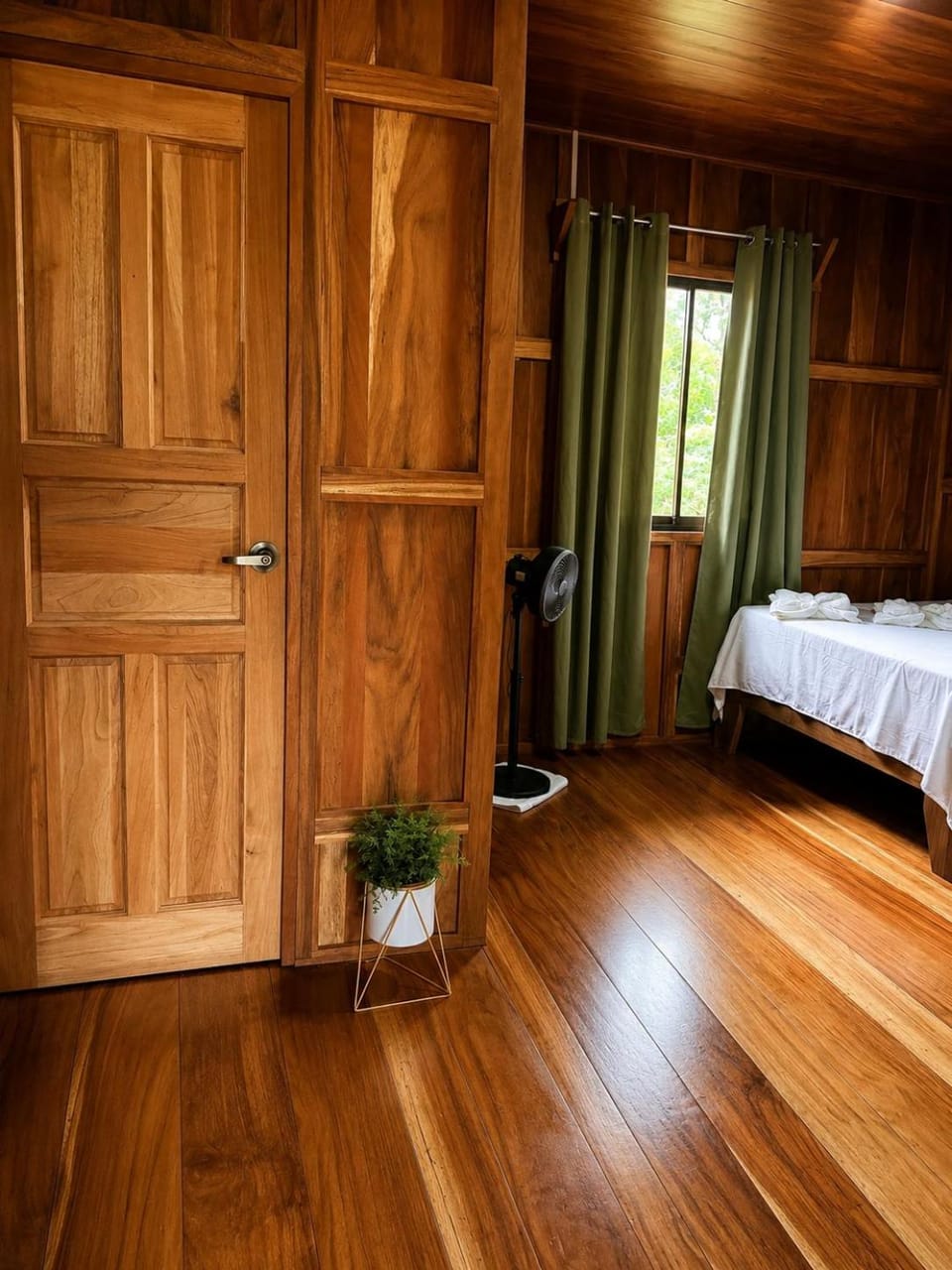 House Rio Celeste Paradise Bed and Breakfast in Alajuela Province