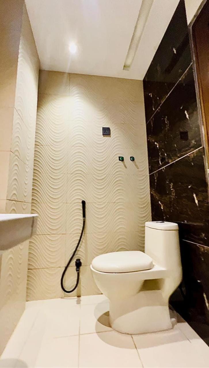 Jinnah Mall Main Boulevard Jubilee Town Apartment in Lahore