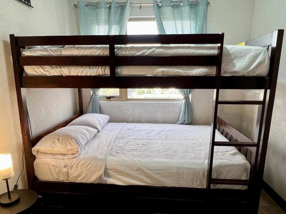 bunk bed