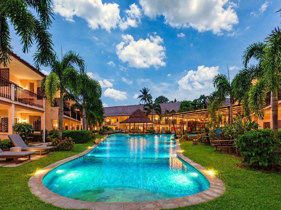 Swimming pool