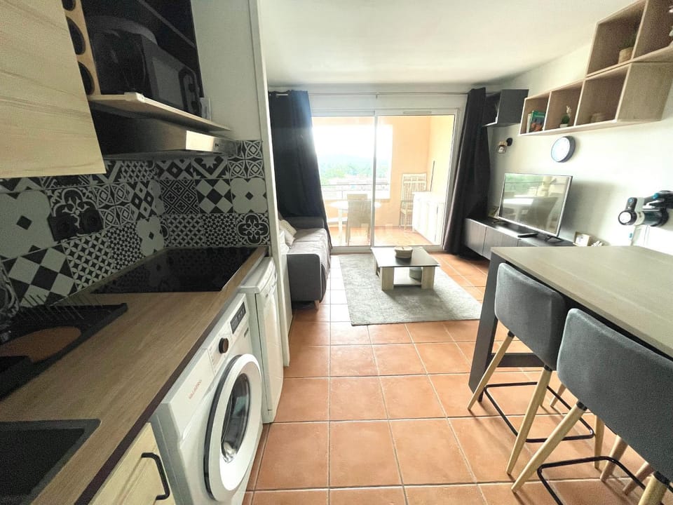 Appartement avec climatisation - 4 pers. - FR-1-658-39 Apartment in Mallemort
