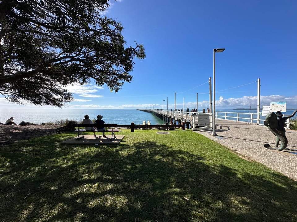 Hervey Bay Pier View Pilot Street Retreat Apartment in Hervey Bay