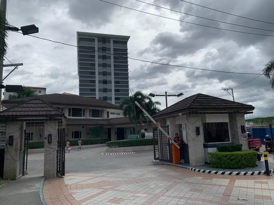 Property building, Location