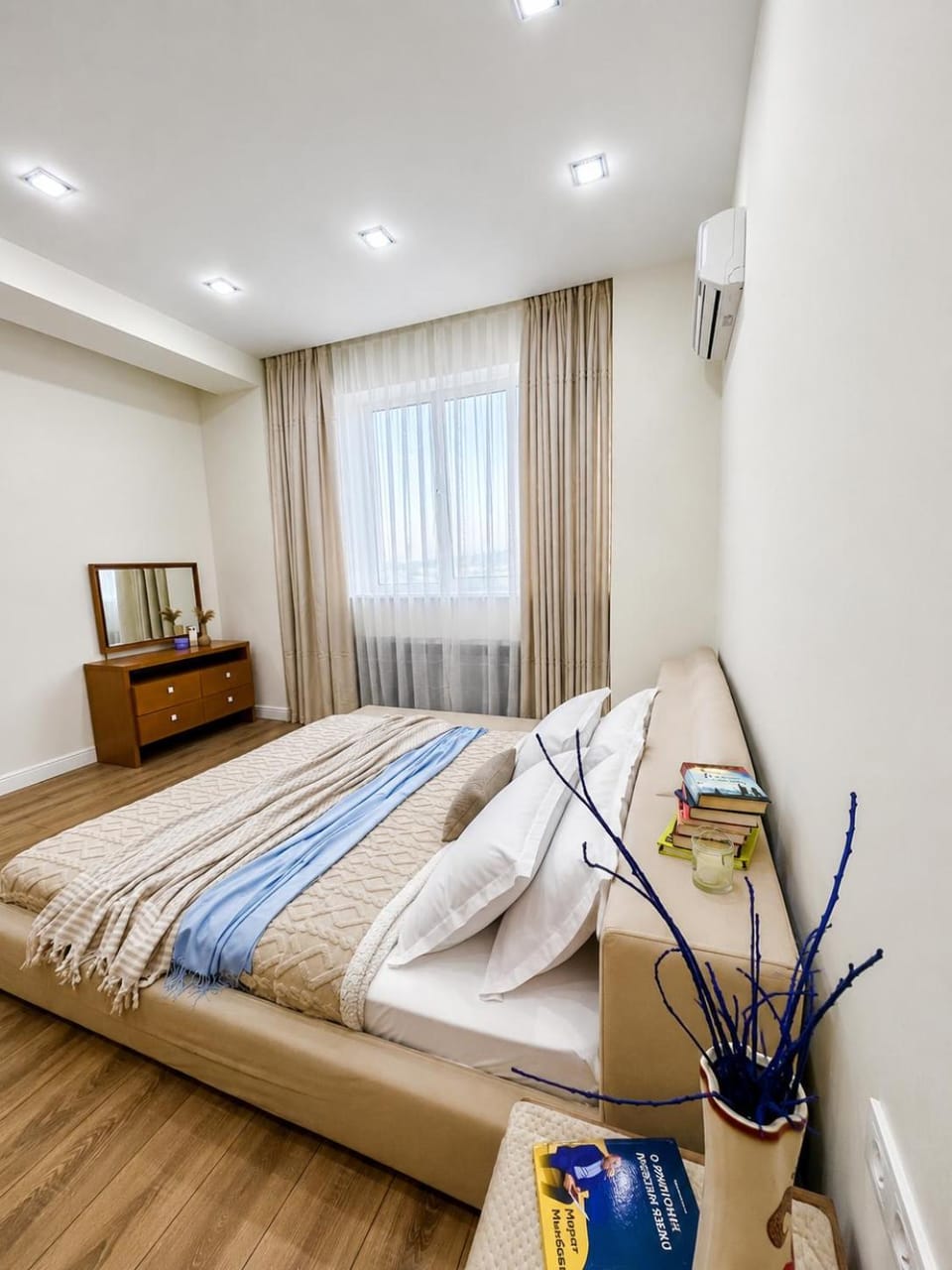 Family Apartment with Mountain View Mega Almaty Apartment in Almaty