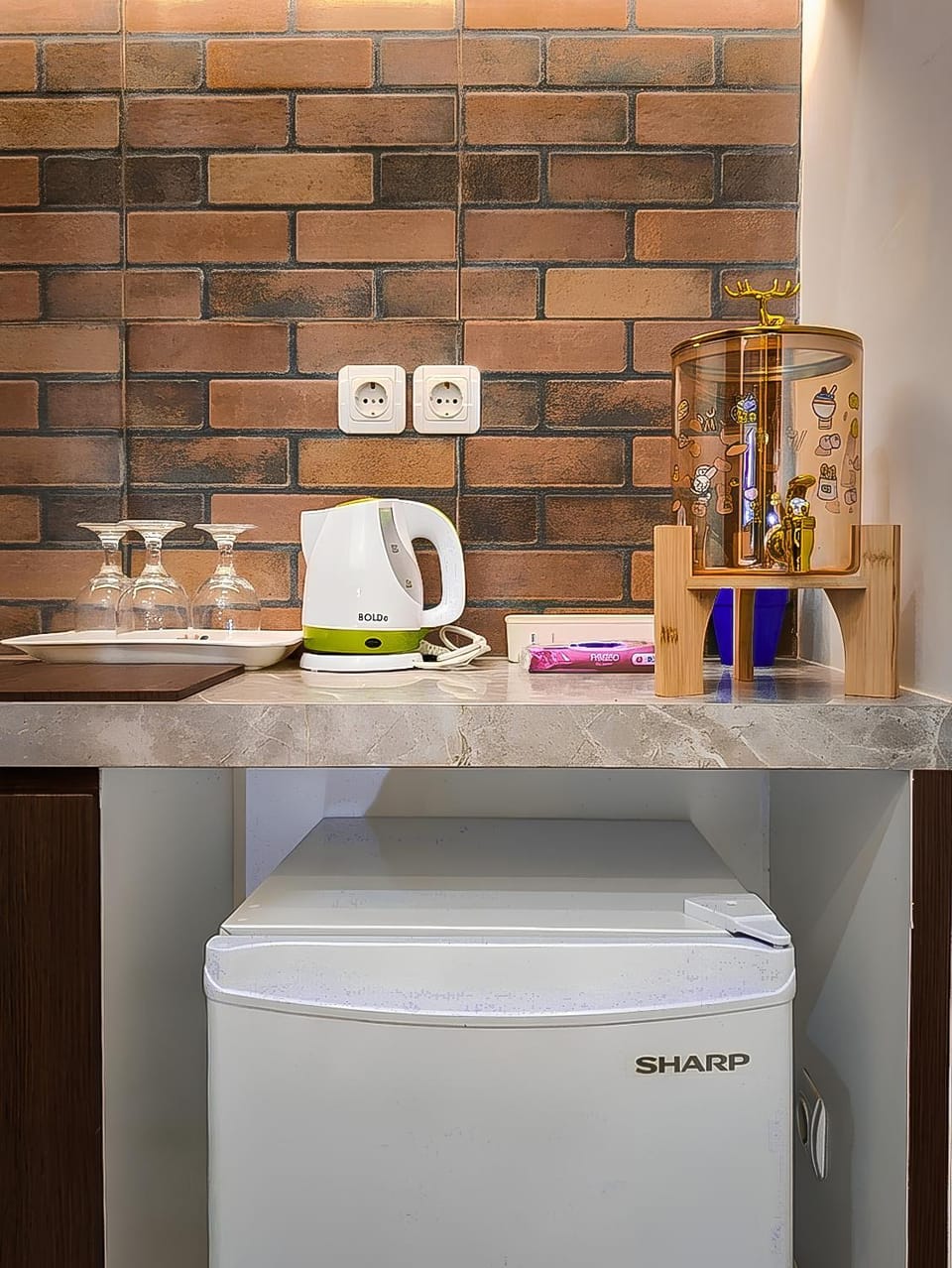 Coffee/tea facilities, Kitchen or kitchenette, kitchen