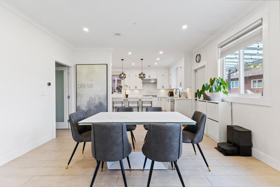 Comfy & Spacious 5BR Home in Vancouver for Groups House in Vancouver