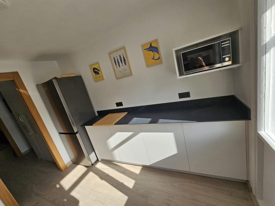 Renovado Apartamento en el corazón de Avilés, Calle Cámara 70 by beBalmy Apartment in Aviles