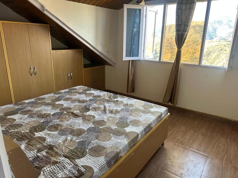Yalisha Shimla with valley views with parking Bed and Breakfast in Himachal Pradesh
