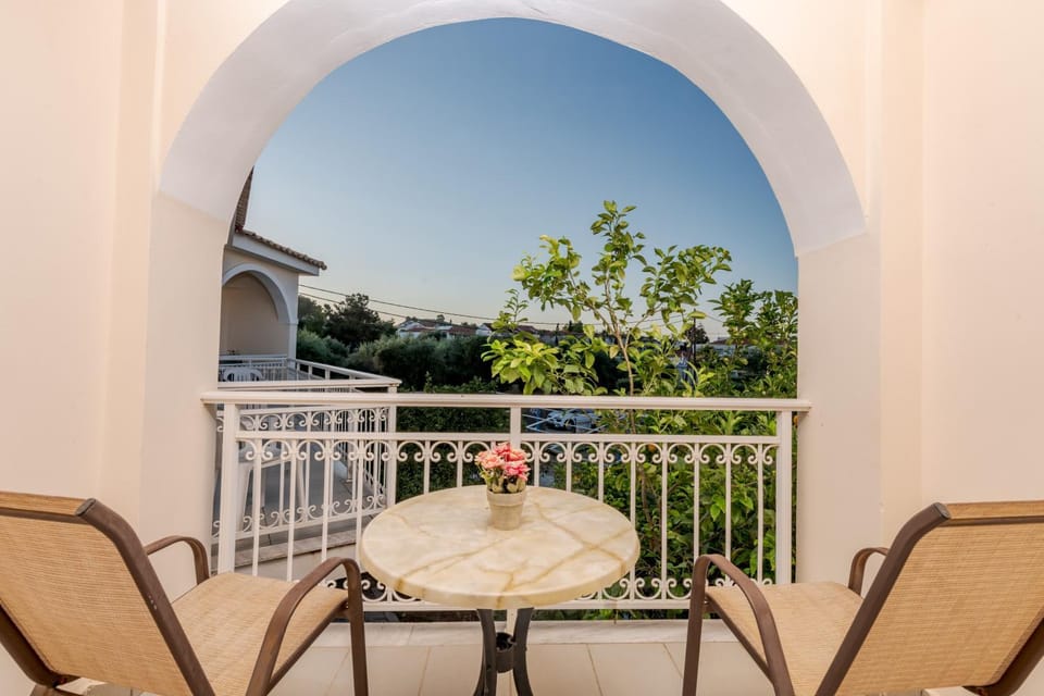 Patio, Balcony/Terrace