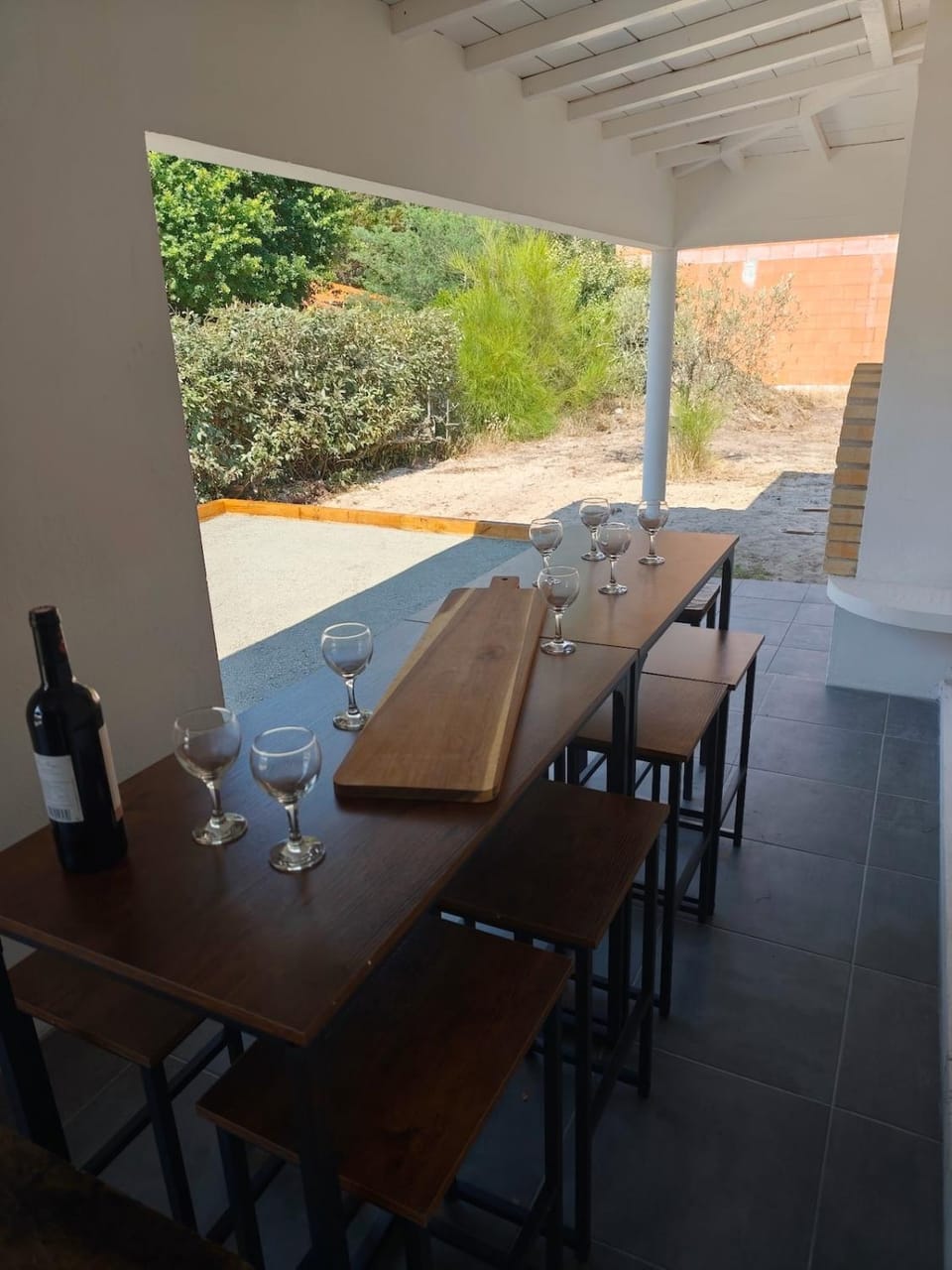 Day, Dining area