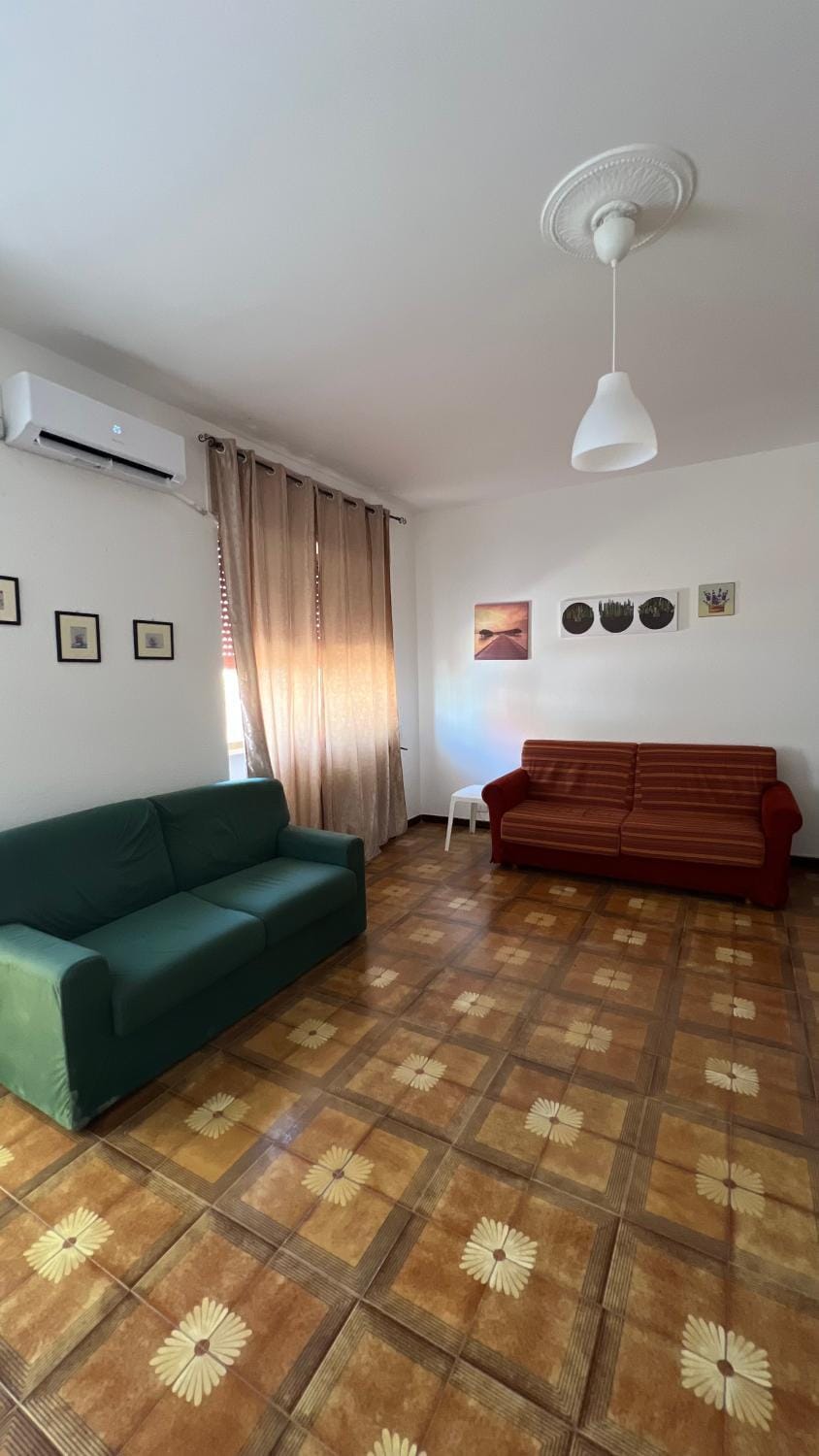 Bed, Living room, air conditioner