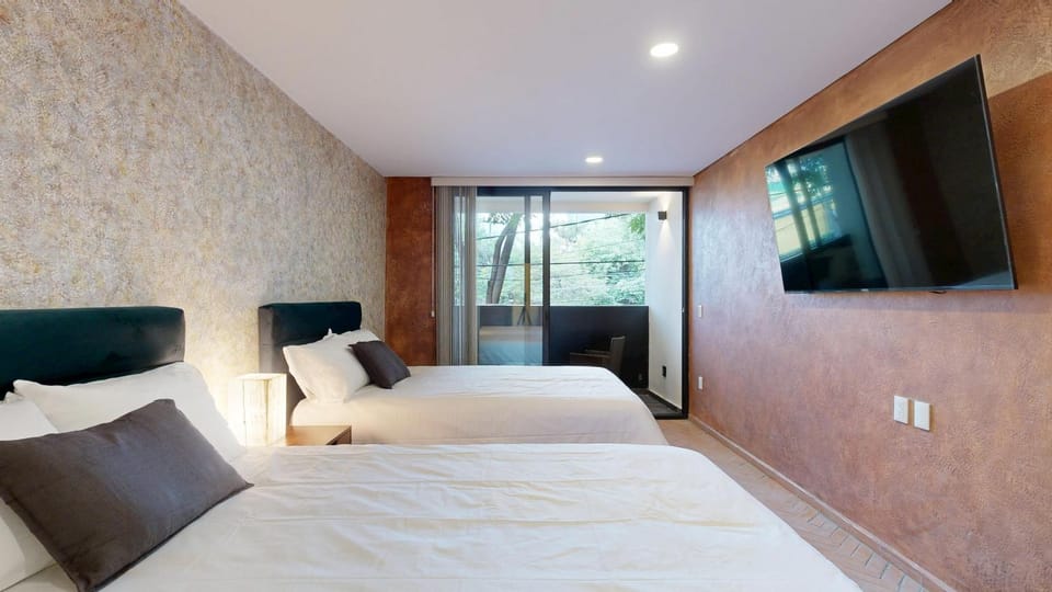 Communal lounge/ TV room, Bed, TV and multimedia, Balcony/Terrace
