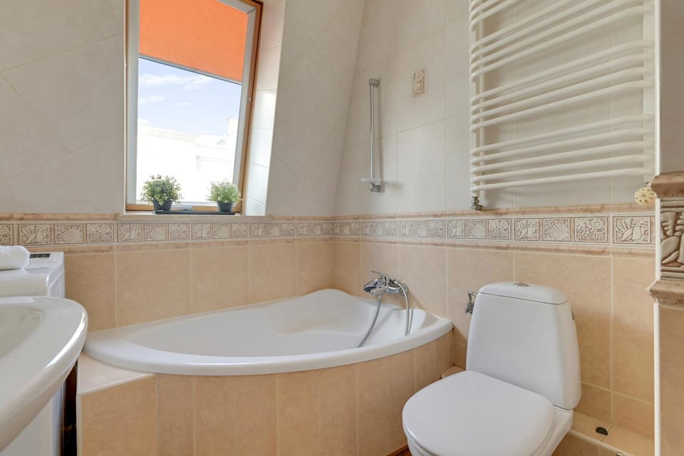 Toilet, Bathroom, Bath