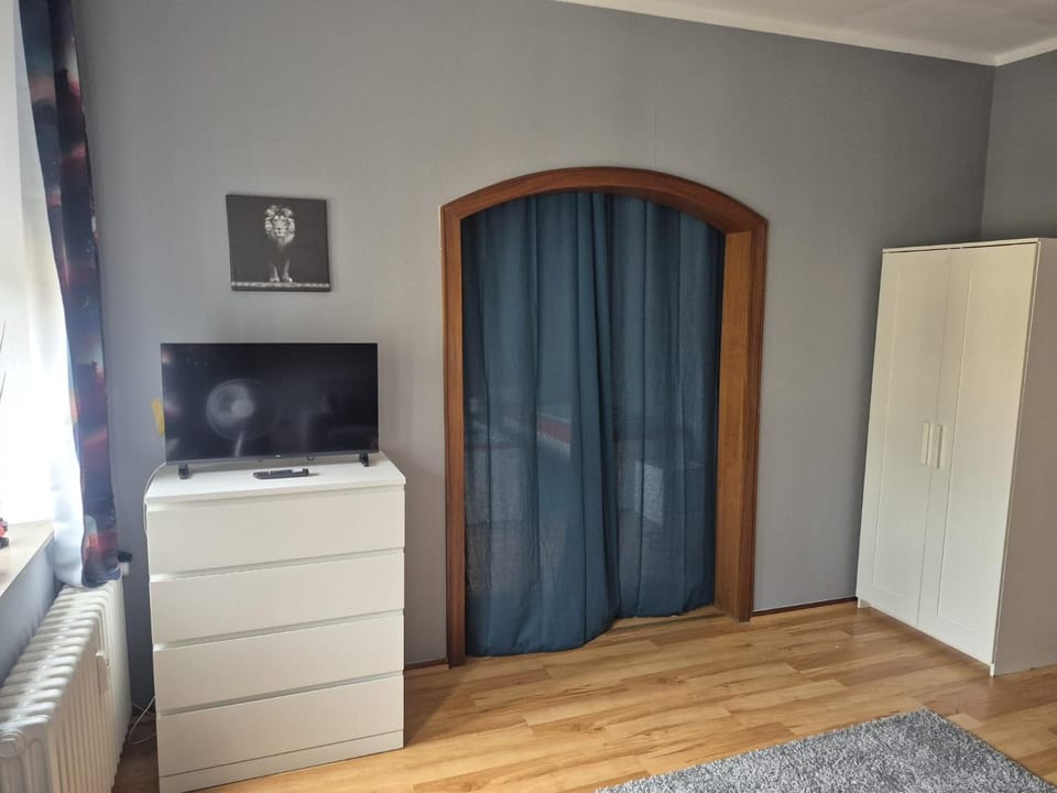 TV and multimedia, wardrobe