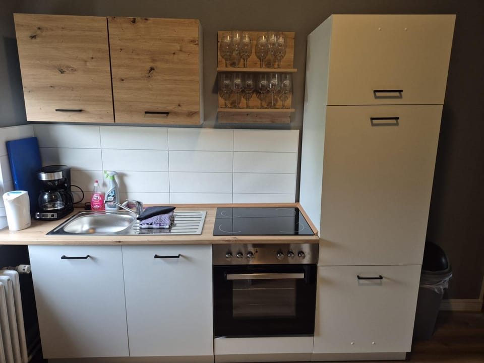 Kitchen or kitchenette, stove, stove, kitchen, kitchen