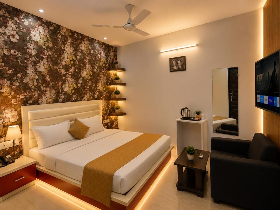 Communal lounge/ TV room, Bed, TV and multimedia, Kitchen or kitchenette, Living room, Photo of the whole room, Seating area, Evening entertainment, Bedroom, fireplace, hair dresser, air conditioner