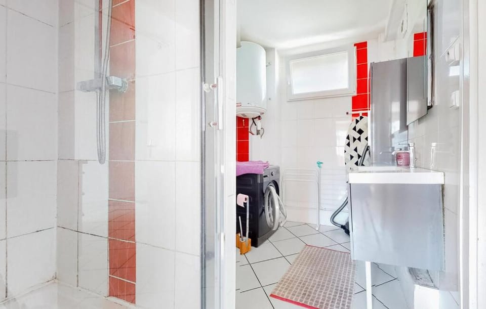 LIMOGES, fraicheur 46m2 avec parqing privais, à 5mn A20 et N141 ! Apartment in Limoges