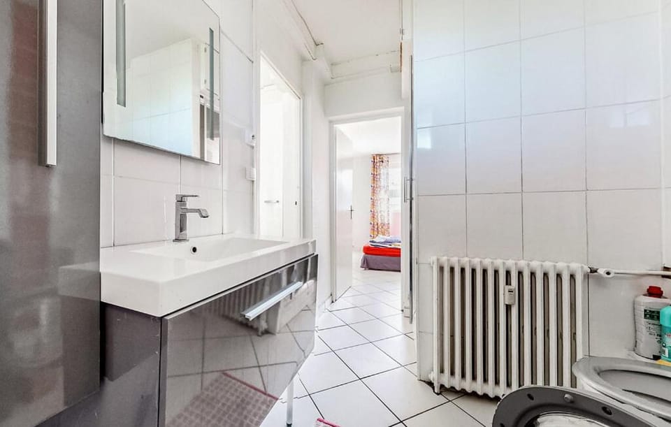 LIMOGES, fraicheur 46m2 avec parqing privais, à 5mn A20 et N141 ! Apartment in Limoges