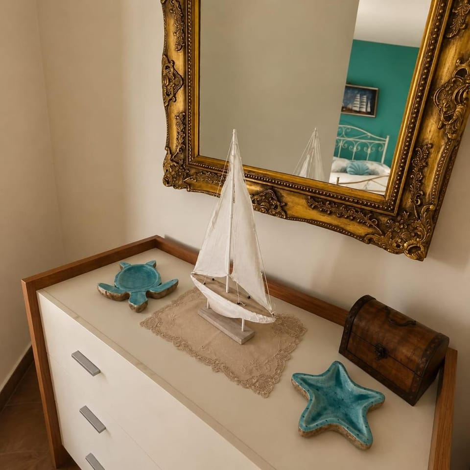 Decorative detail, Bedroom