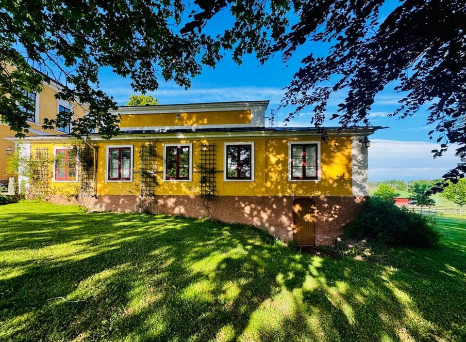 Property building, Garden, Garden view